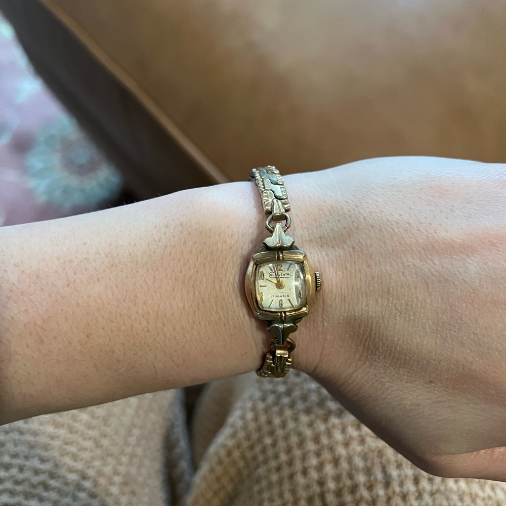 Vintage Continental 17 Jewels Gold-Tone Women’s Watch
